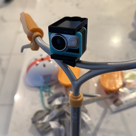 American Girl Z's Scooter set - Picture 5 of 8